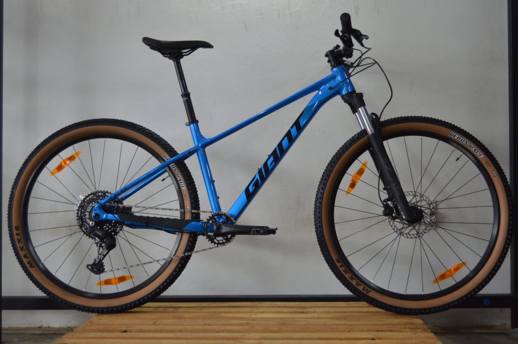 Giant Talon 1 29er aluminium mountain bike